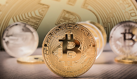 christopher_muschitz-coin-5282271 1 (1).jpg
